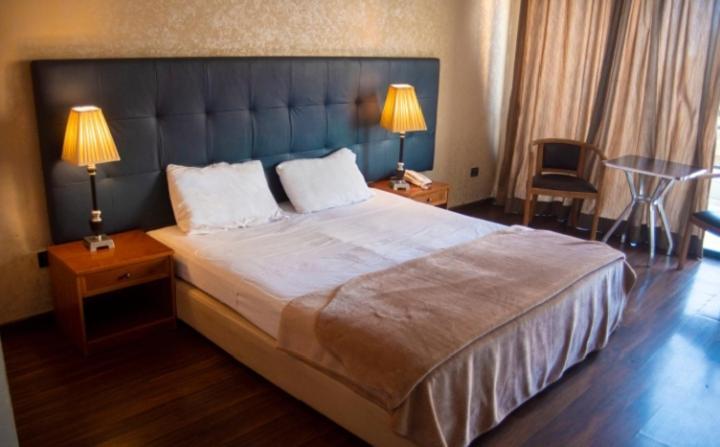Charles Hotel ベイルート エクステリア 写真
